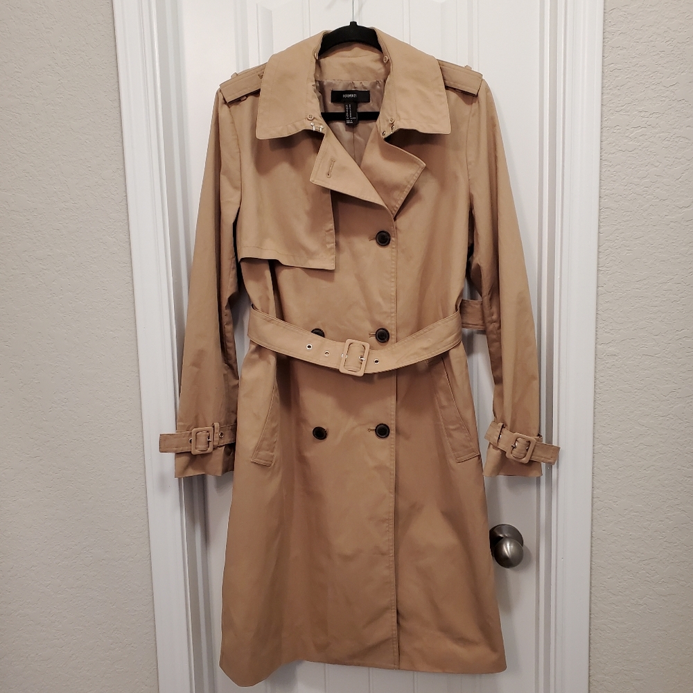Forever 21 Belted Trenchcoat - M